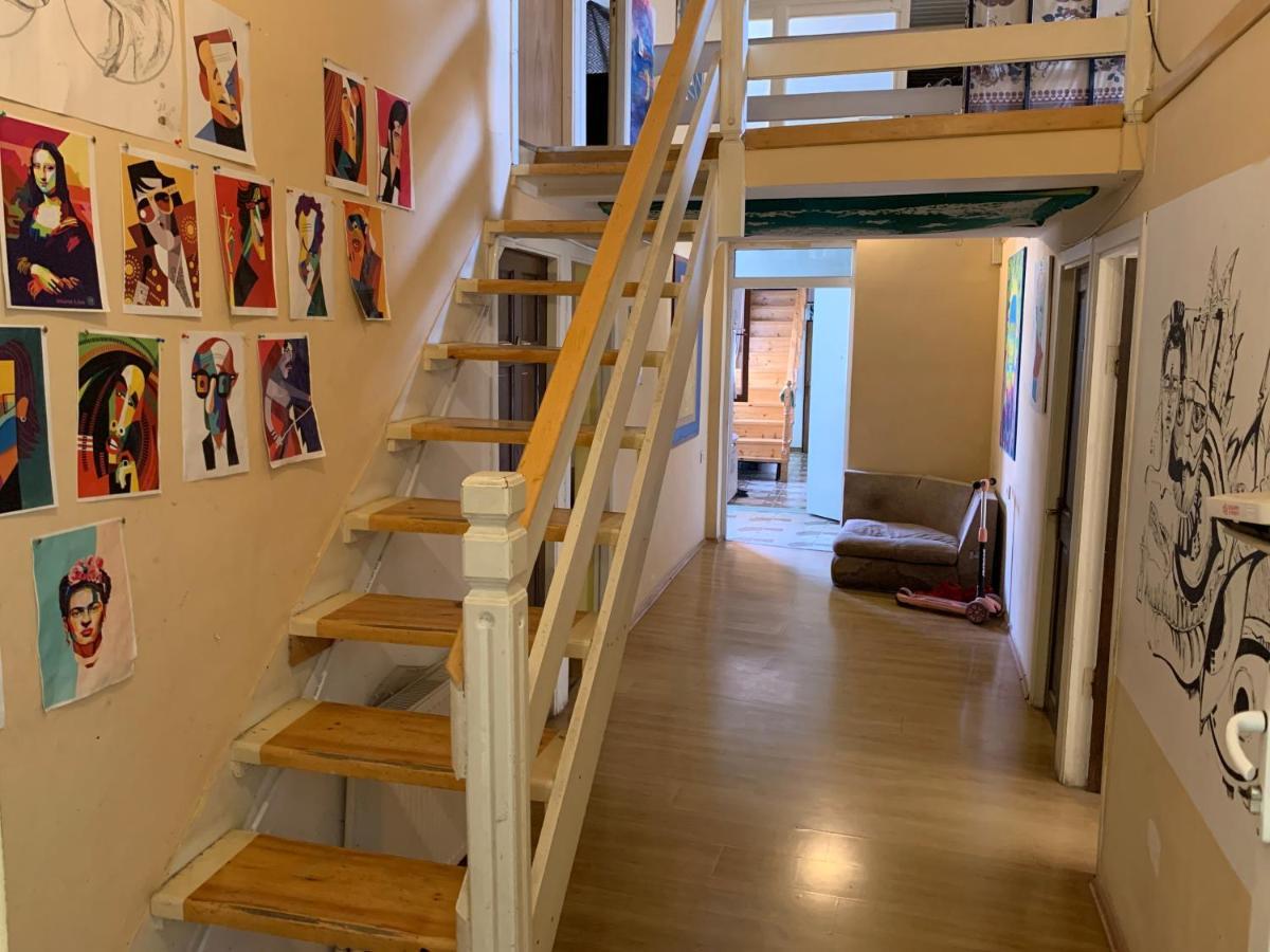 Home Stay Georgia Тбилиси Экстерьер фото