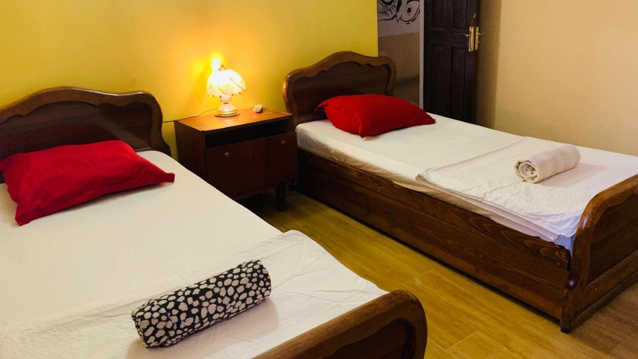 Home Stay Georgia Тбилиси Экстерьер фото