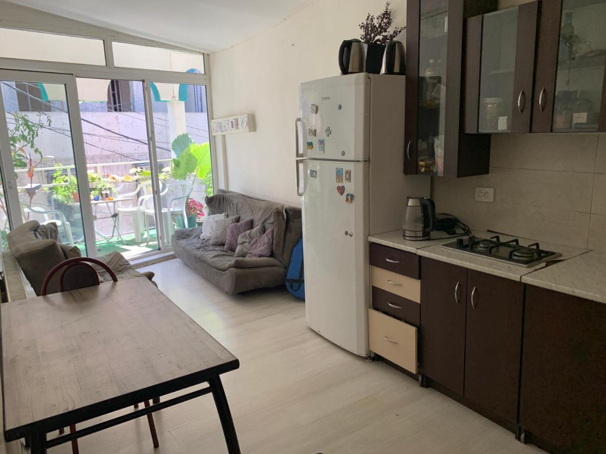 Home Stay Georgia Тбилиси Экстерьер фото